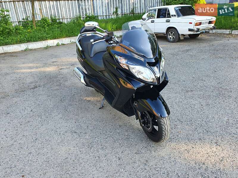 Макси-скутер Suzuki Skywave 250 2007 в Смеле