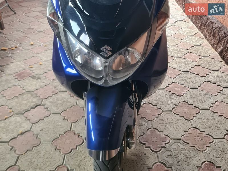 Макси-скутер Suzuki Skywave 400 2005 в Черновцах
