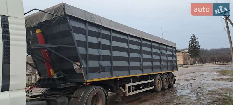 Самосвал полуприцеп Kogel SN 24 2000 в Гадяче