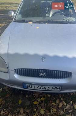 Седан Hyundai Sonata 2000 в Новом Буге