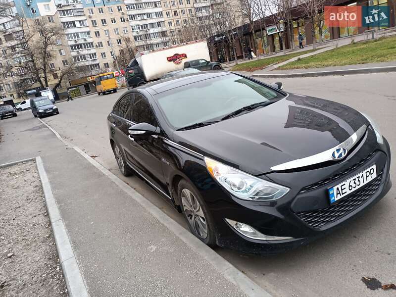 Седан Hyundai Sonata 2014 в Днепре Седан Hyundai Sonata 2014 в Днепре