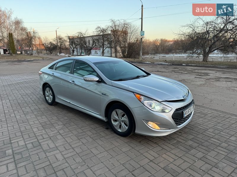 Седан Hyundai Sonata 2015 в Чернигове