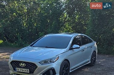 Седан Hyundai Sonata 2018 в Изюме