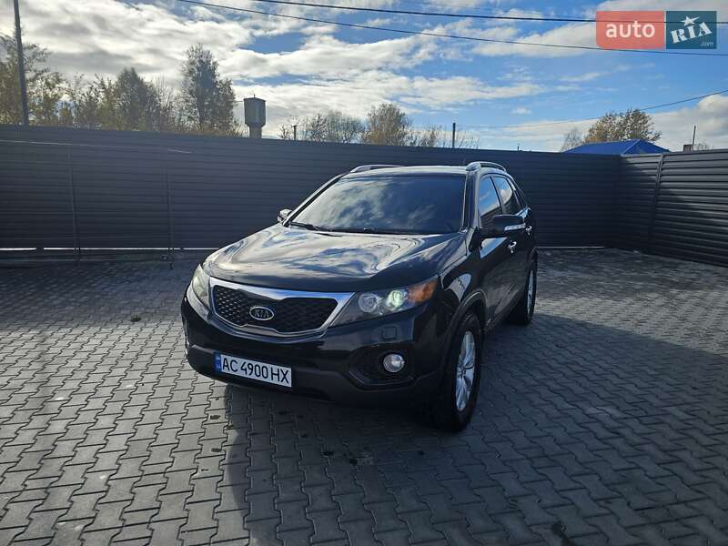 Внедорожник / Кроссовер Kia Sorento 2011 в Луцке