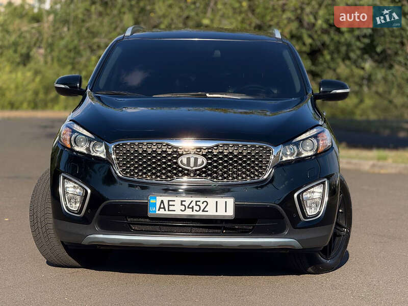 Позашляховик / Кросовер Kia Sorento 2015 в Кривому Розі Позашляховик / Кросовер Kia Sorento 2015 в Кривому Розі