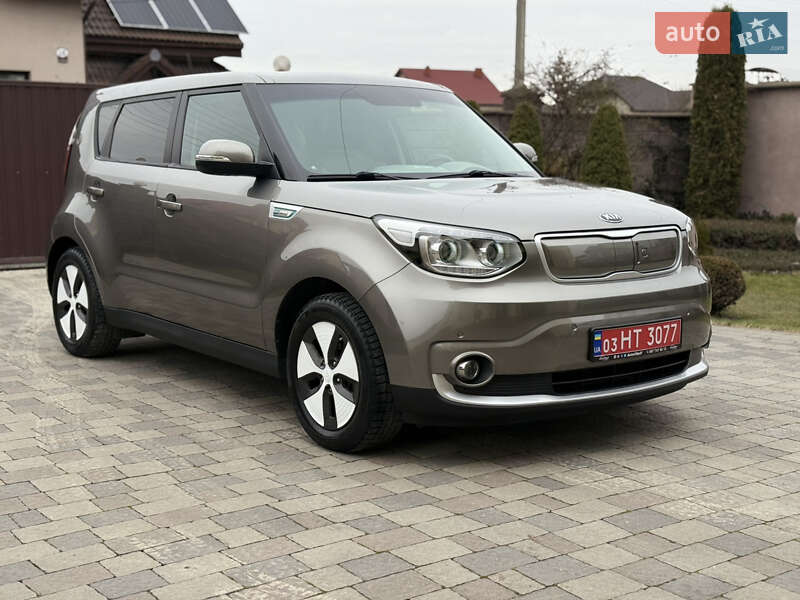 Внедорожник / Кроссовер Kia Soul 2015 в Ивано-Франковске