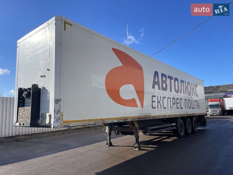 Изотермическая будка Kogel SP 2013 в Львове