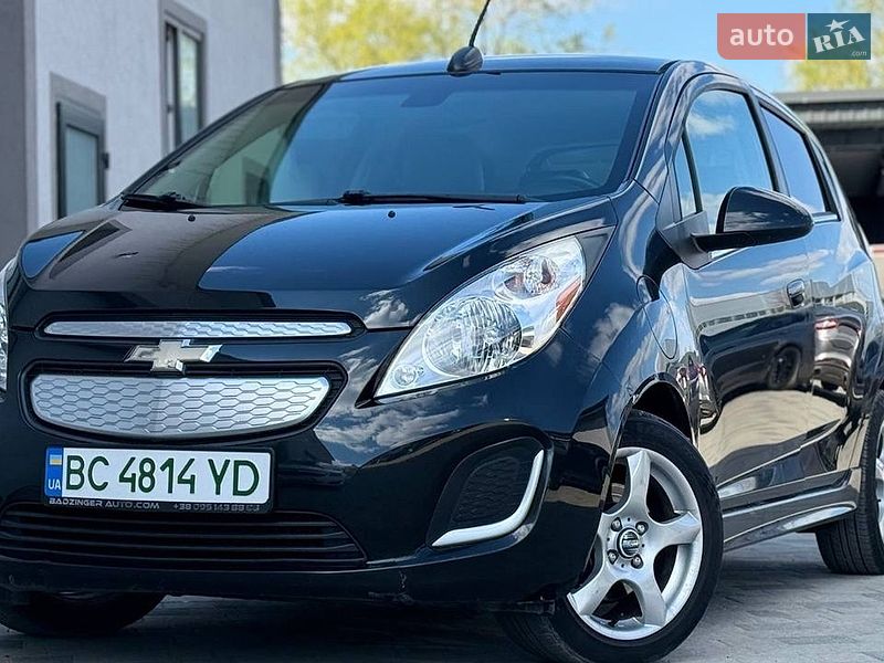 Хэтчбек Chevrolet Spark 2015 в Трускавце