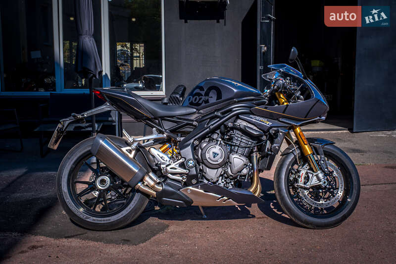 Спортбайк Triumph Speed Triple 2023 в Киеве Спортбайк Triumph Speed Triple 2023 в Киеве