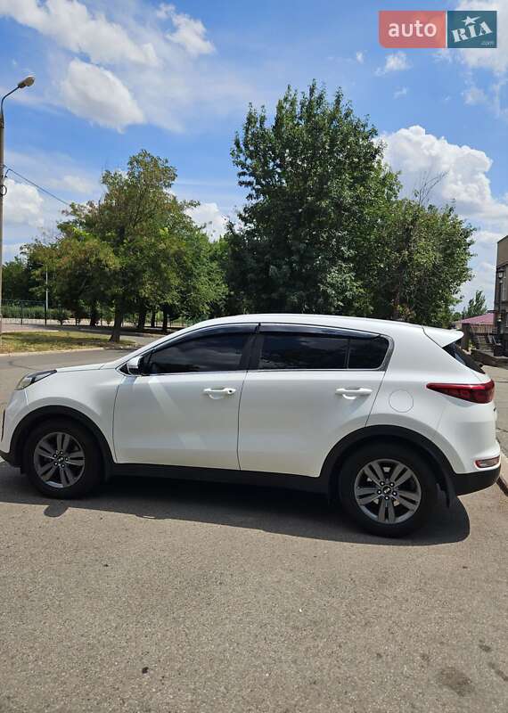 Внедорожник / Кроссовер Kia Sportage 2017 в Кривом Роге