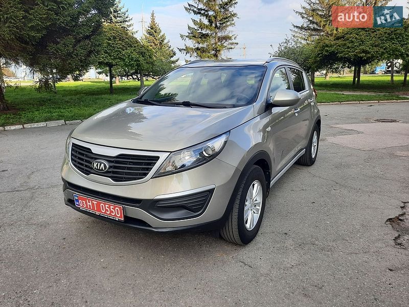 Позашляховик / Кросовер Kia Sportage 2013 в Полтаві