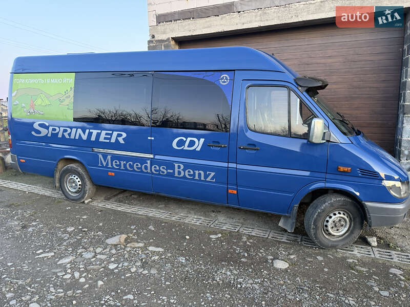 Пригородный автобус Mercedes-Benz Sprinter 2003 в Надворной Пригородный автобус Mercedes-Benz Sprinter 2003 в Надворной