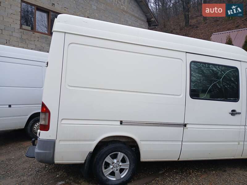 Грузопассажирский фургон Mercedes-Benz Sprinter 2005 в Виноградове
