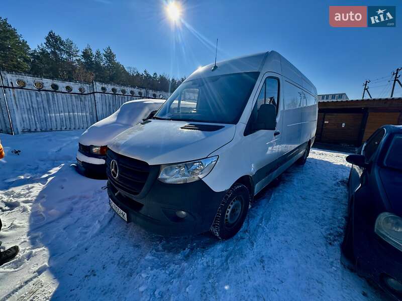 Вантажний фургон Mercedes-Benz Sprinter 2022 в Рівному
