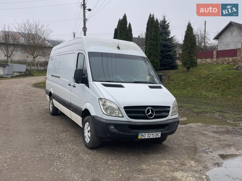 Грузовой фургон Mercedes-Benz Sprinter 2011 в Тернополе