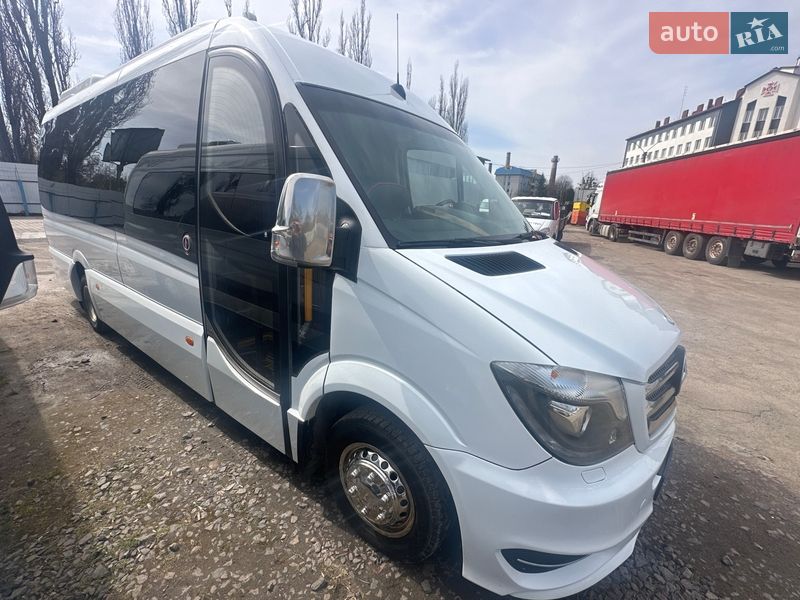 Туристический / Междугородний автобус Mercedes-Benz Sprinter 2016 в Ровно
