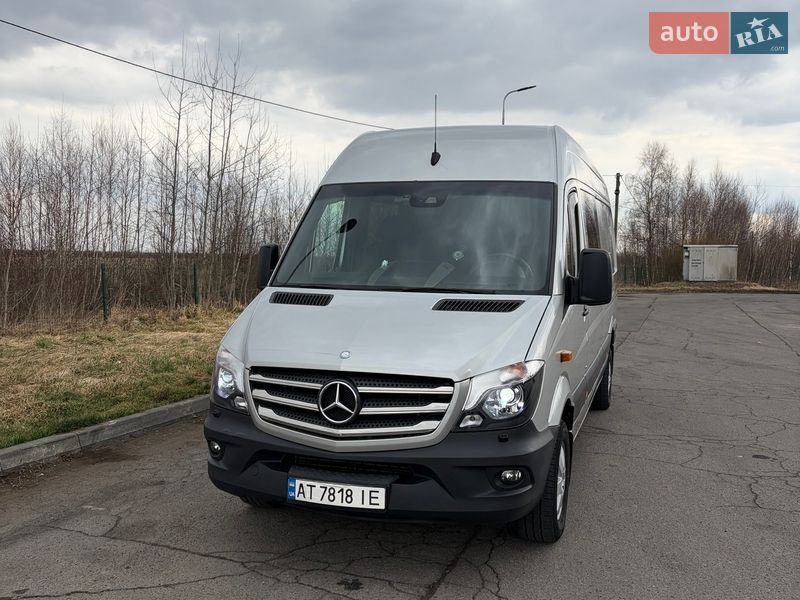 Вантажопасажирський фургон Mercedes-Benz Sprinter 2015 в Коломиї