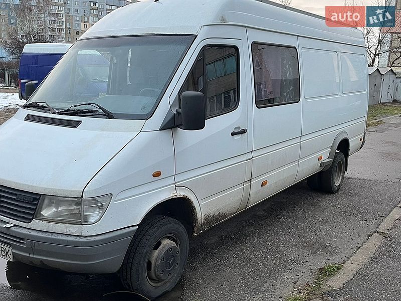 Грузопассажирский фургон Mercedes-Benz Sprinter 1997 в Черкассах