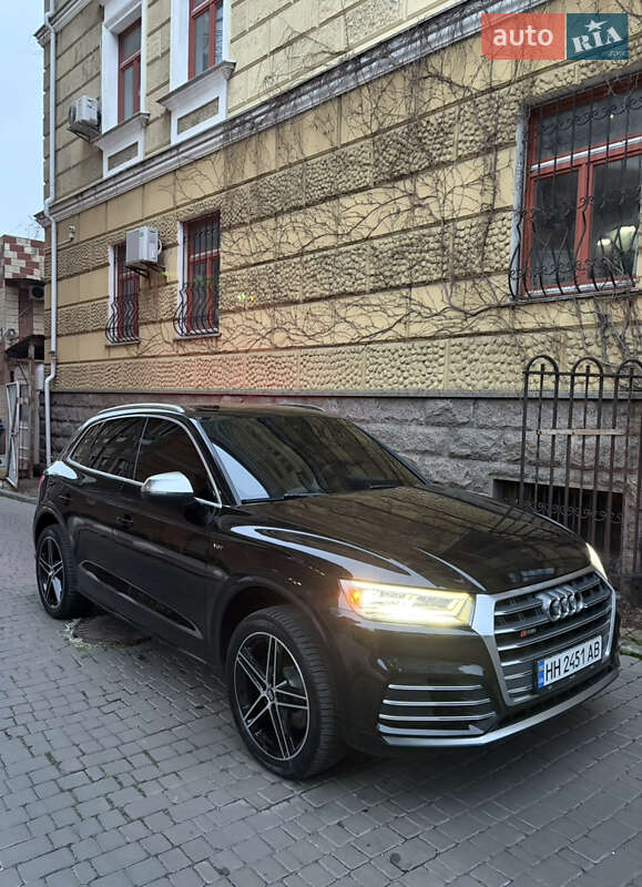 Внедорожник / Кроссовер Audi SQ5 2018 в Одессе
