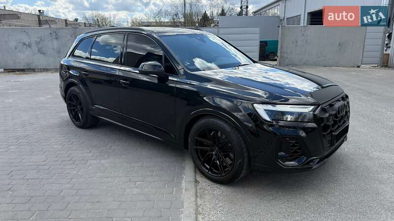 Внедорожник / Кроссовер Audi SQ7 2024 в Днепре