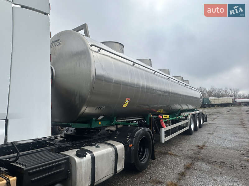 Цистерна полуприцеп Magyar SR3MEB 1989 в Новом Буге