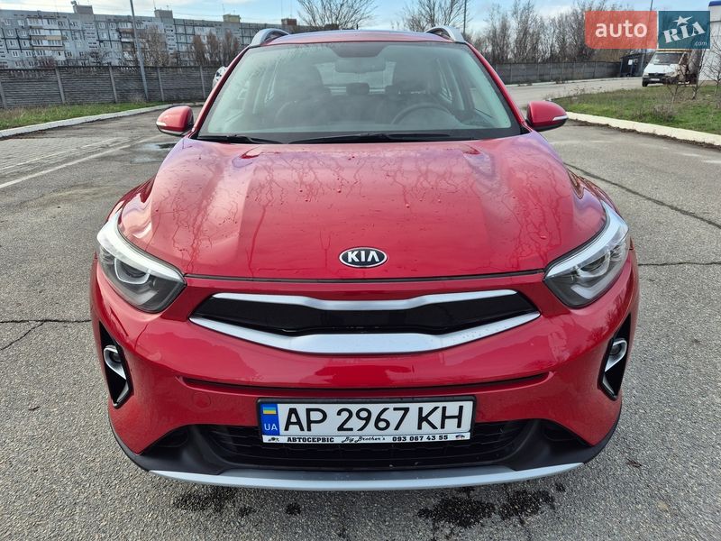 Внедорожник / Кроссовер Kia Stonic 2020 в Запорожье