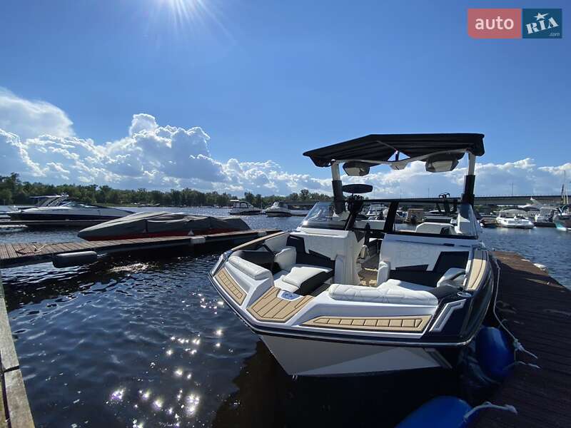 Катер Nautique Super Air Nautique 2021 в Киеве