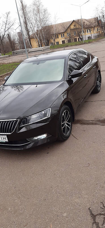 Хэтчбек Skoda Superb 2016 в Кривом Роге Хэтчбек Skoda Superb 2016 в Кривом Роге