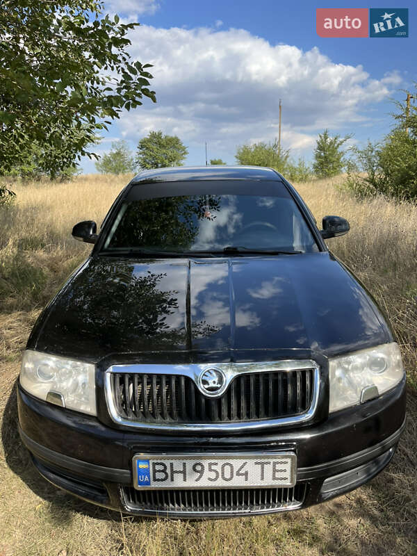 Лифтбек Skoda Superb 2007 в Сарате