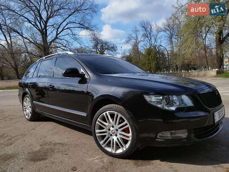Универсал Skoda Superb 2011 в Каменском