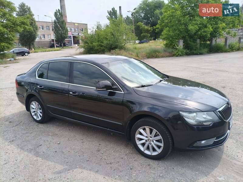 Лифтбек Skoda Superb 2013 в Запорожье Лифтбек Skoda Superb 2013 в Запорожье