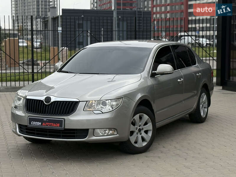 Лифтбек Skoda Superb 2012 в Киеве Лифтбек Skoda Superb 2012 в Киеве