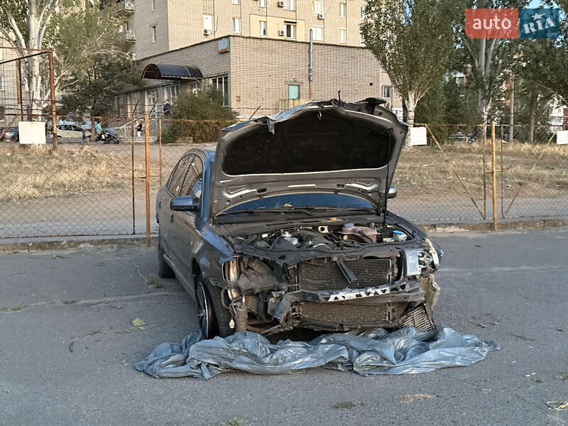 Лифтбек Skoda Superb 2003 в Николаеве
