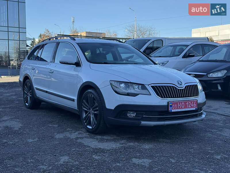 Универсал Skoda Superb 2015 в Ровно