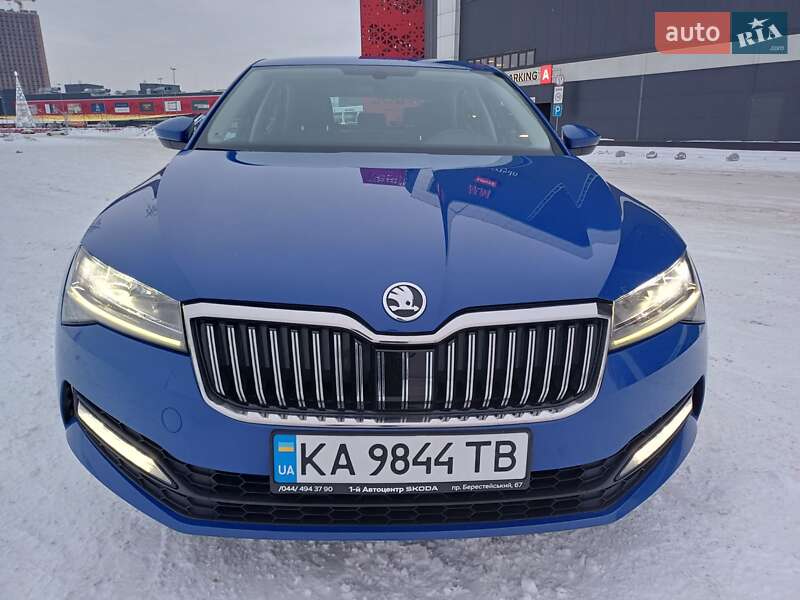 Лифтбек Skoda Superb 2021 в Киеве