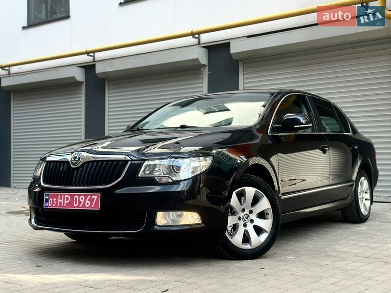 Лифтбек Skoda Superb 2012 в Житомире