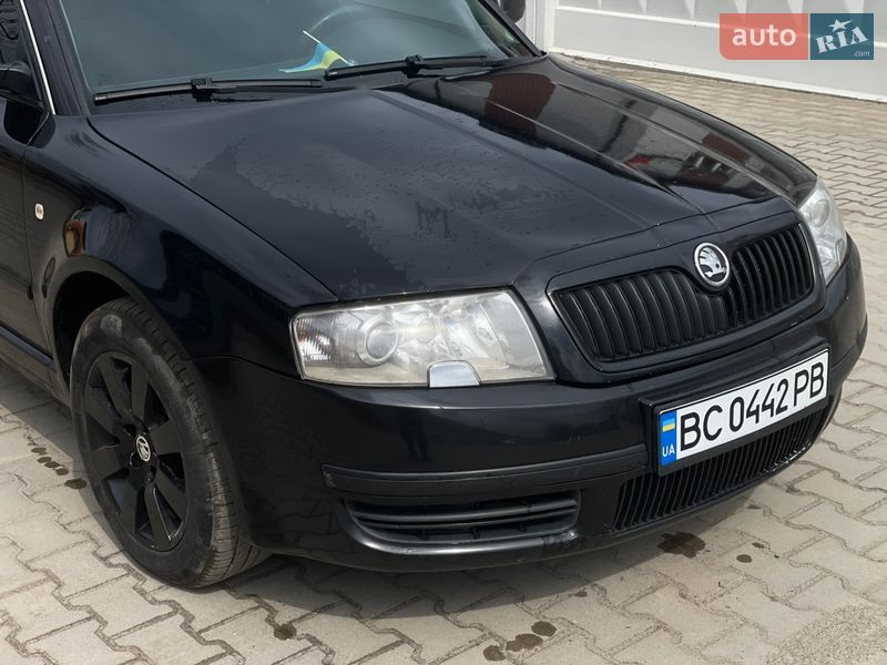 Ліфтбек Skoda Superb 2004 в Львові