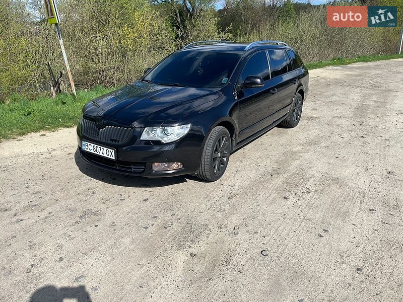 Универсал Skoda Superb 2012 в Львове