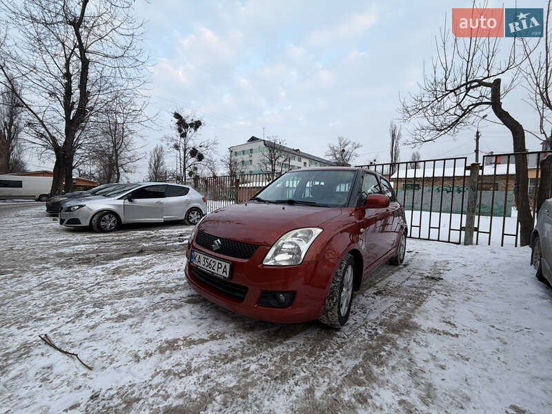 Хэтчбек Suzuki Swift 2008 в Киеве Хэтчбек Suzuki Swift 2008 в Киеве