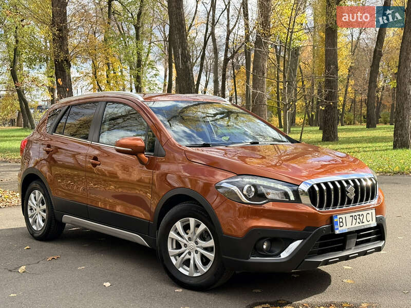 Внедорожник / Кроссовер Suzuki SX4 2017 в Киеве