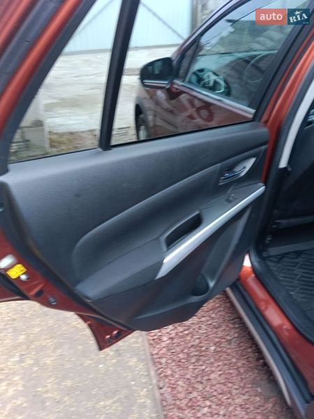 Внедорожник / Кроссовер Suzuki SX4 2016 в Киеве Внедорожник / Кроссовер Suzuki SX4 2016 в Киеве