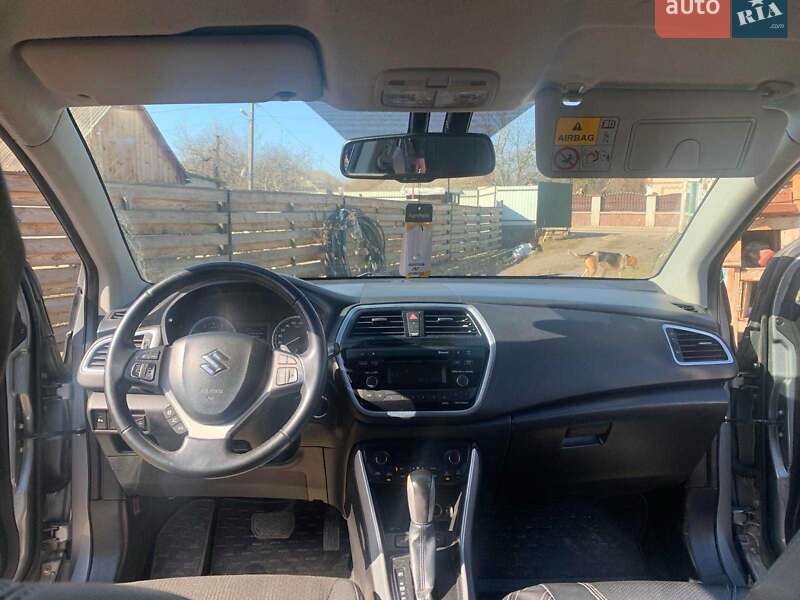 Позашляховик / Кросовер Suzuki SX4 2018 в Житомирі