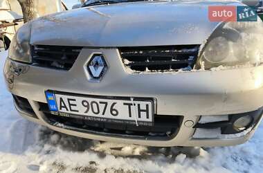 Седан Renault Symbol 2006 в Днепре