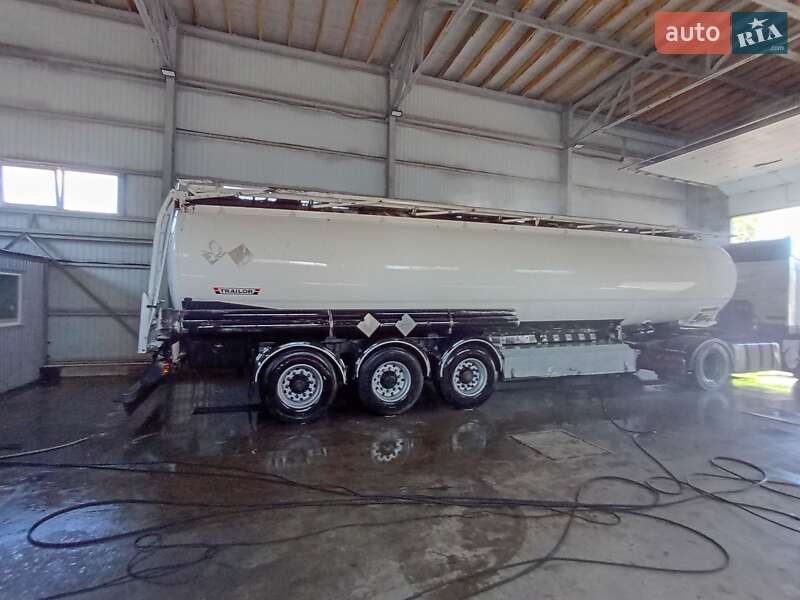 Цистерна полуприцеп Trailor SYY 2000 в Днепре