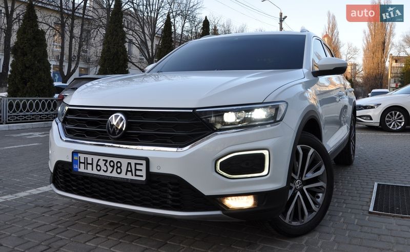 Внедорожник / Кроссовер Volkswagen T-Roc 2020 в Одессе