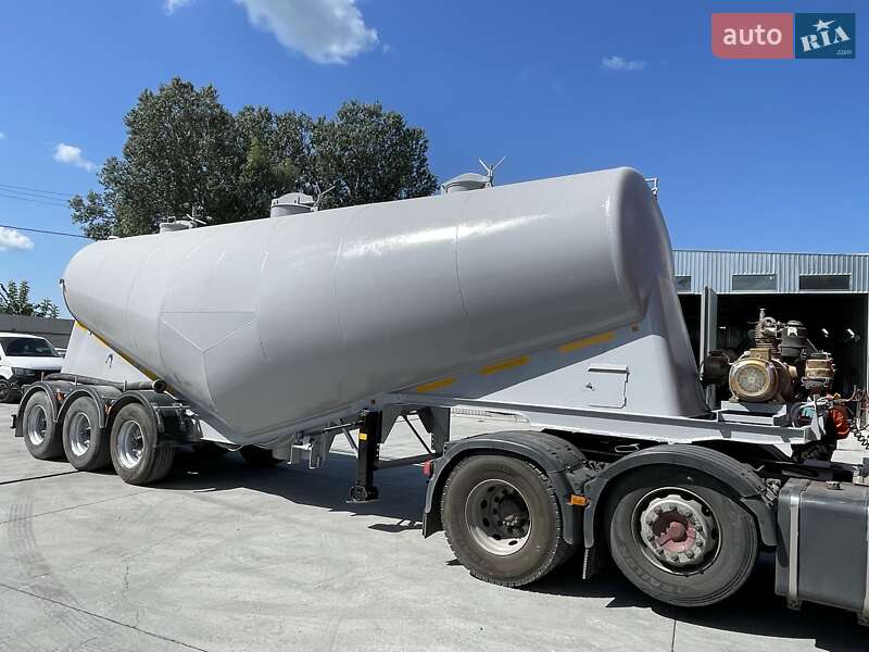 Цементовоз Cuhadar Treyler Tank Trailer 2007 в Киеве