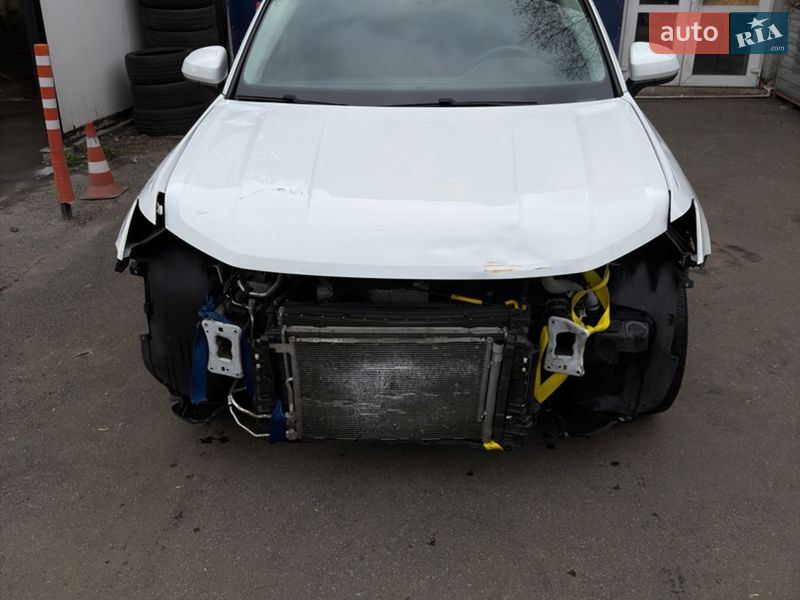 Внедорожник / Кроссовер Volkswagen Taos 2022 в Киеве