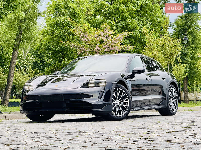 Седан Porsche Taycan 2022 в Киеве