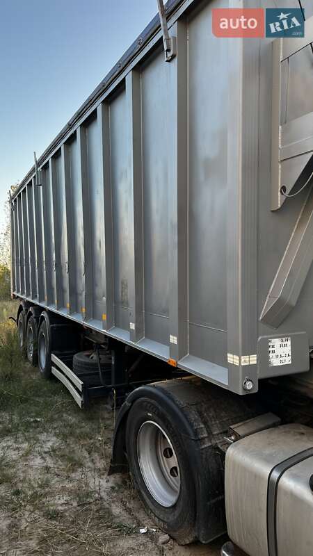Самосвал полуприцеп Benalu TF34C1 1998 в Киеве