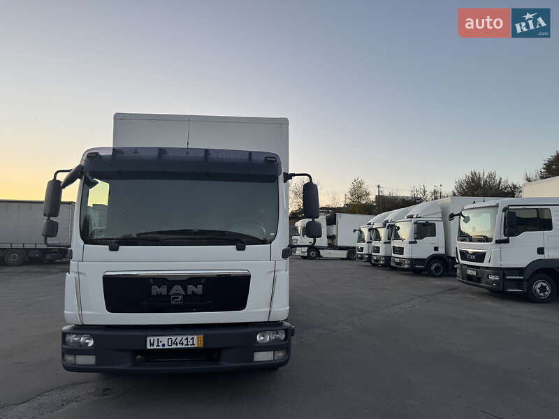 Грузовой фургон MAN TGL 2012 в Ровно